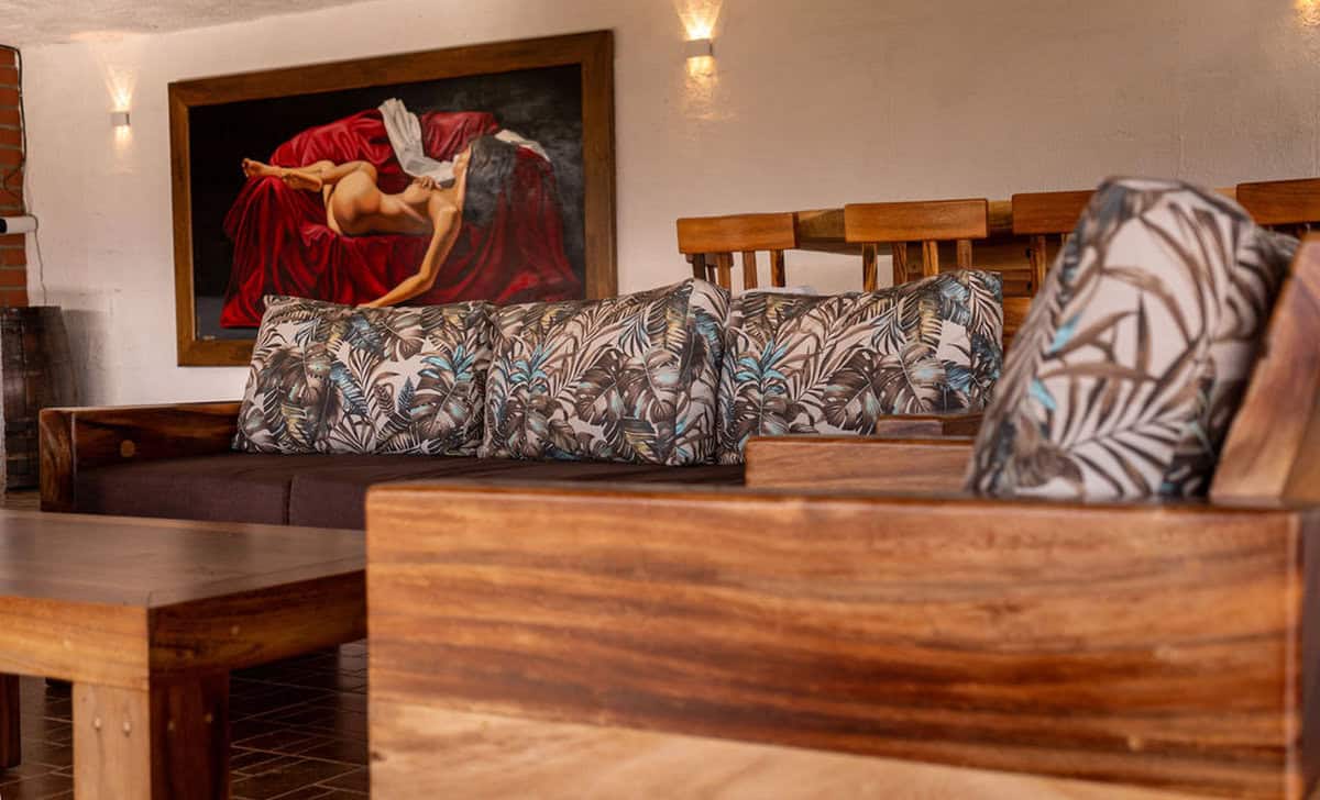 Lush garden pathway at luxury countryside estate Finca Conejo Blanco