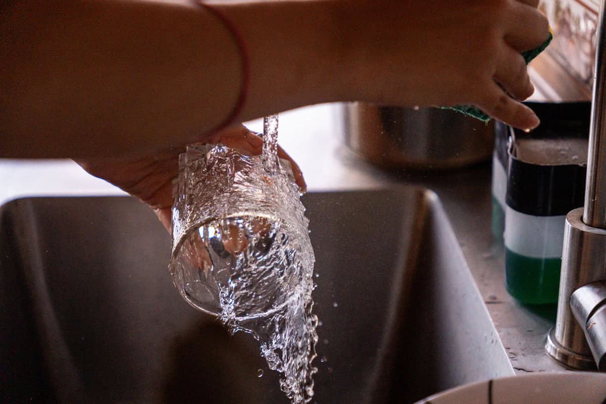 Heated jacuzzi overlooking Guatape lake and mountains at countryside finca Colombia